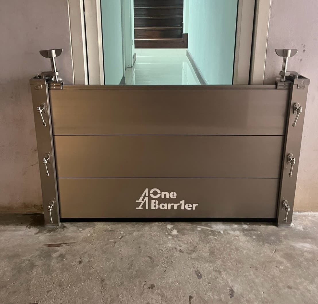 ประตูด้านข้าง Office